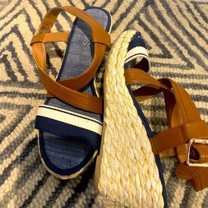 Brand new Classic Summer Wedge